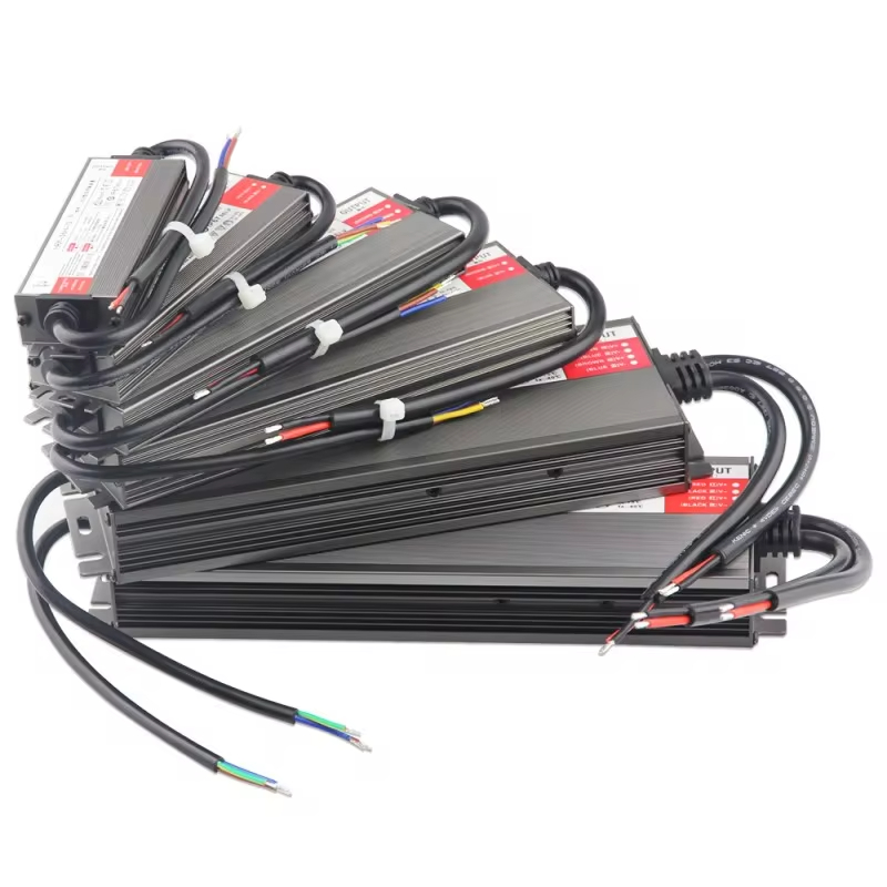 Zewnętrzne wodoodporne transfo – Outdoor Power Vac recenzja i cena
